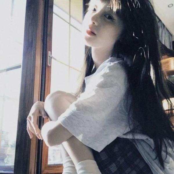 女猫